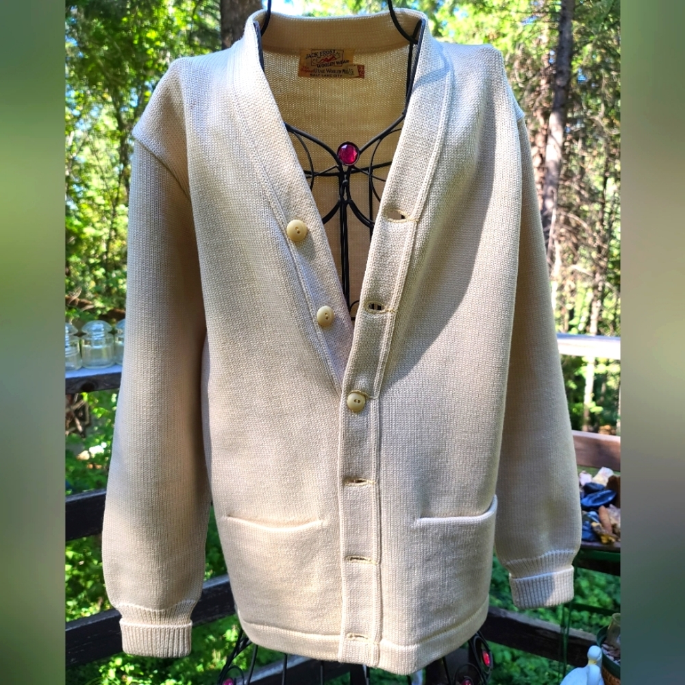 Jack Frost Woolen Wear men's STUNNING vintage beige sweater szL perfect for fall